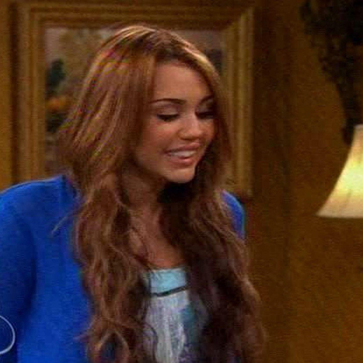 (RP) Miley Stewart Here ive got a best friend called lily and oliver and ive got a brother called jackson and a dad called robby ray im single