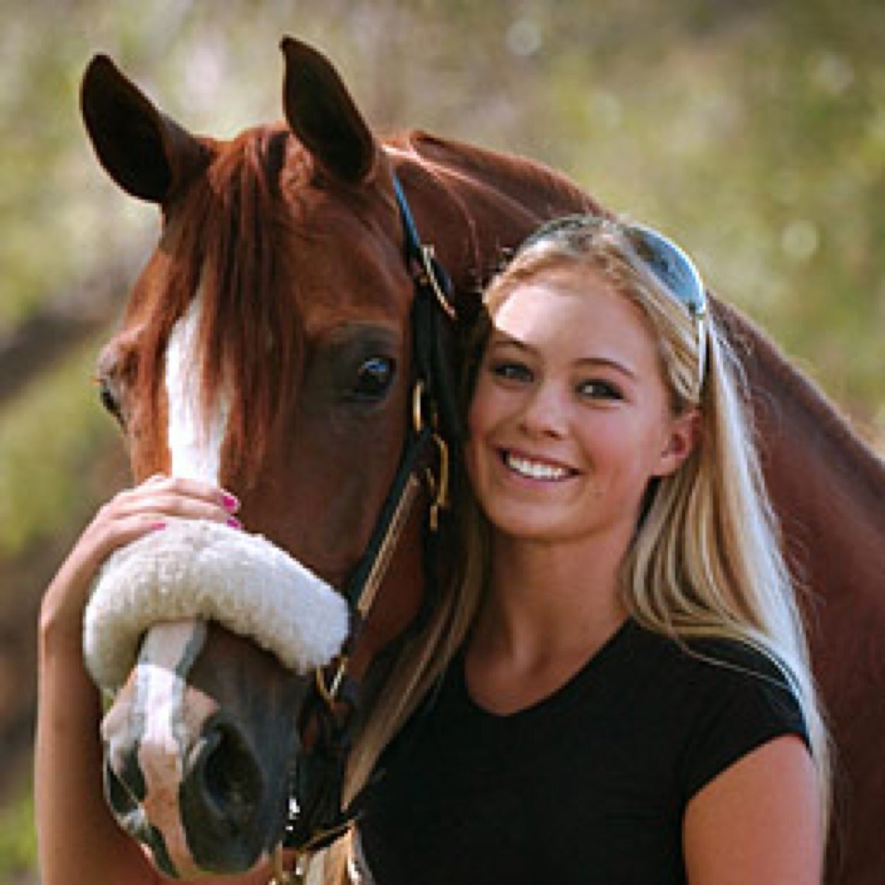 Kassie; 19 Country Girl, @ me if yah needa know more !