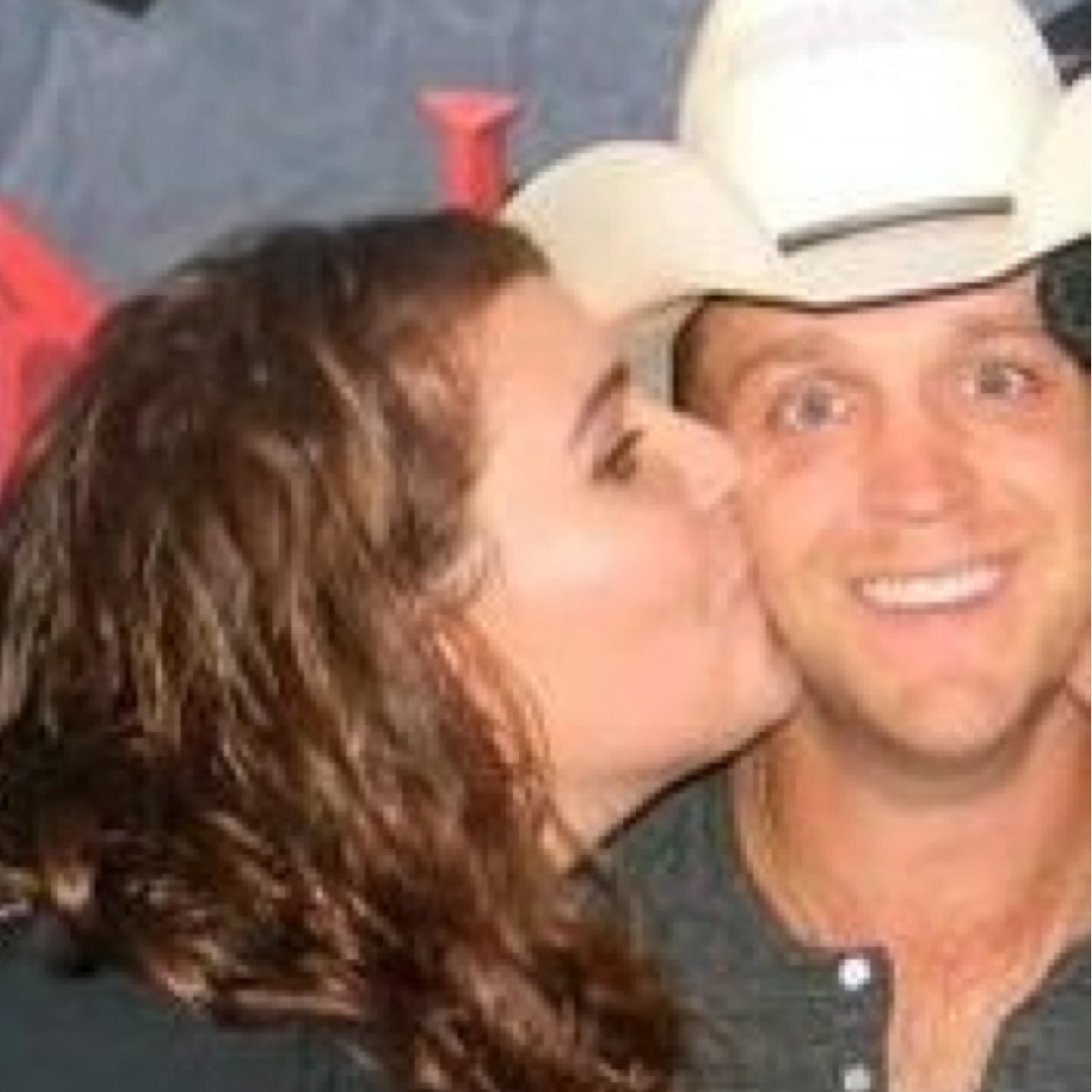 BarefootTnBabe's profile picture. God Above All. Wanna kno who i am? Imagine Duck Dynasty, now add a vagina 20. Avi is me. #DSH