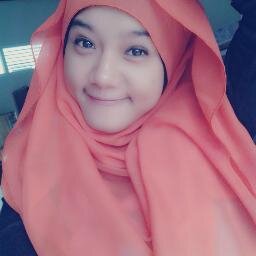 Slalu sayang sama orang yang selalu syang pada aku terutama ayah ibu, kakak dan byie_abyie :) :*