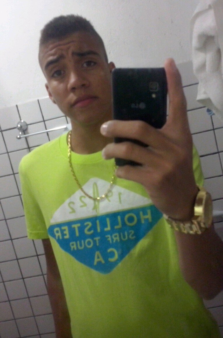 Tem o dom de atrasa, maldito verme safado. (8'