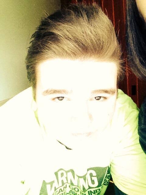 Ayeee Im Grellow ;3 Im also @realgrellow