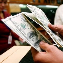 Experto en el Temas Cambiarios y NOTICIAS FINANCIERAS. MAS DE 25 AÑOS EXPERIENCIA BANCARIA