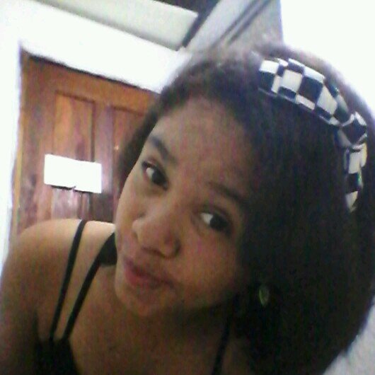 u follow, I follow, unfollow me den expect the same :-I (onedirectioner, belieber! ) kik me at jaiyd, follow me on insta at d_mighty_t