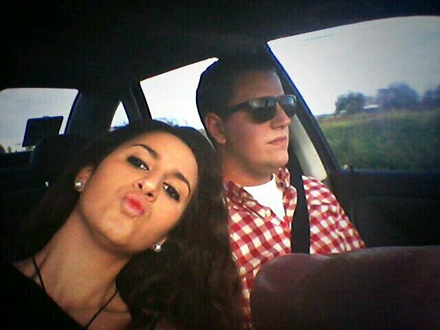 contigo me sobra todo lo demas... ♥