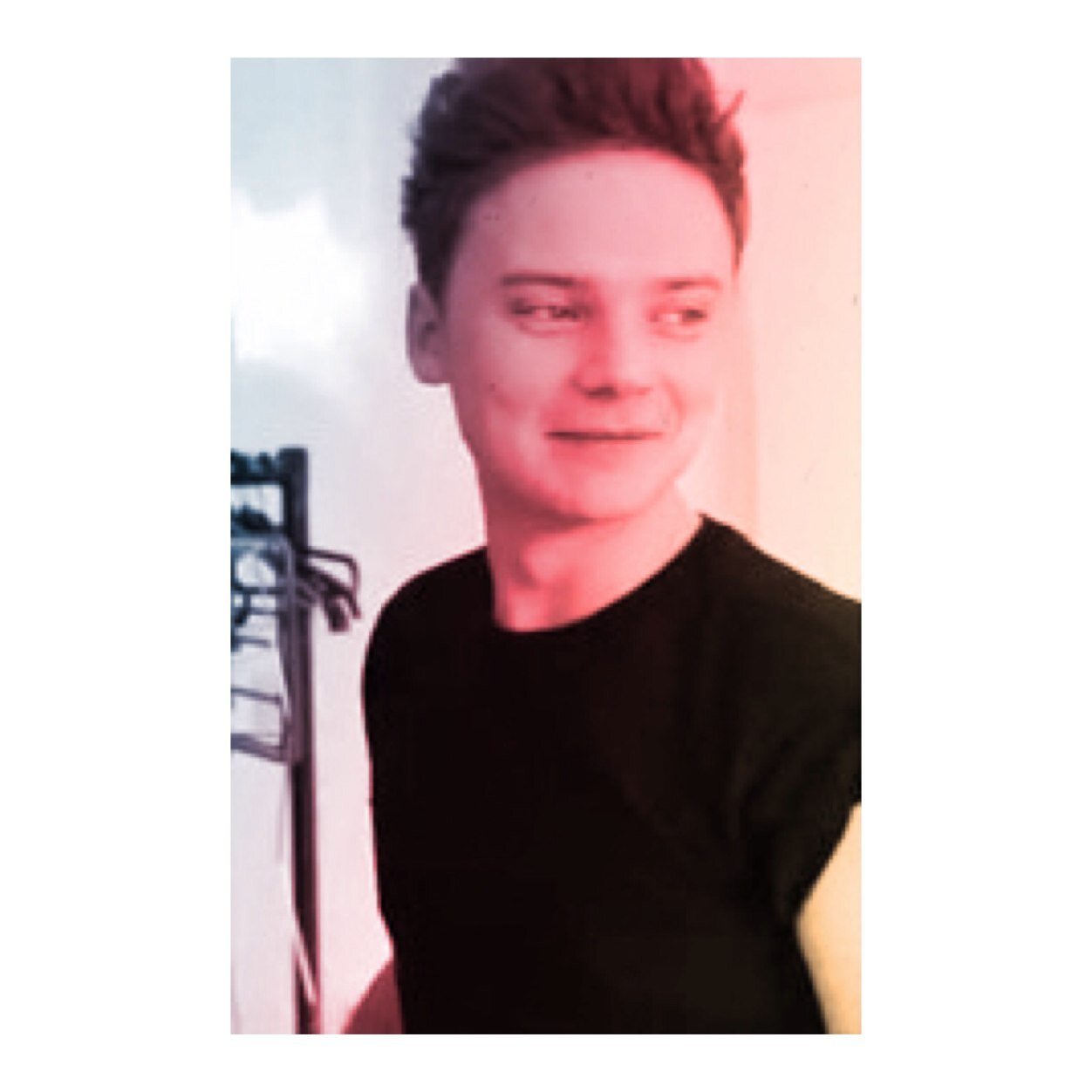 • follow @5secondsofkell because she was nice enough to give you a free follow •