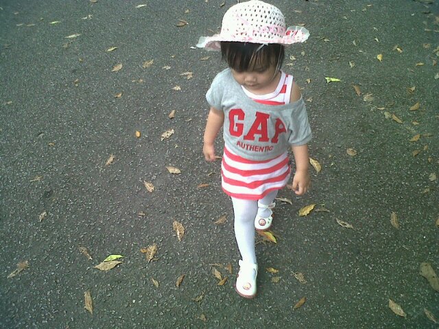 nureeve's profile picture. 