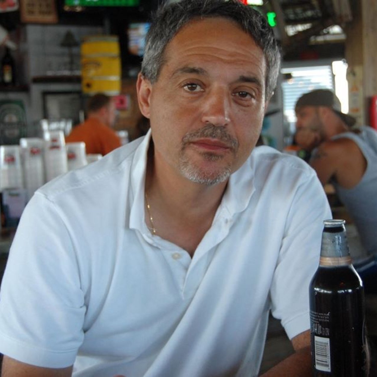Optimist. Family man. Medical Physicist. Grass roots Soccer Ref. Lifelong Giants, Mets, Knicks, Islanders fan.