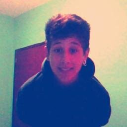 ZeiTrox's profile picture. Um Garoto Meio Normal Gosto De Pepecas HUEHUEHUE Meu Facebook