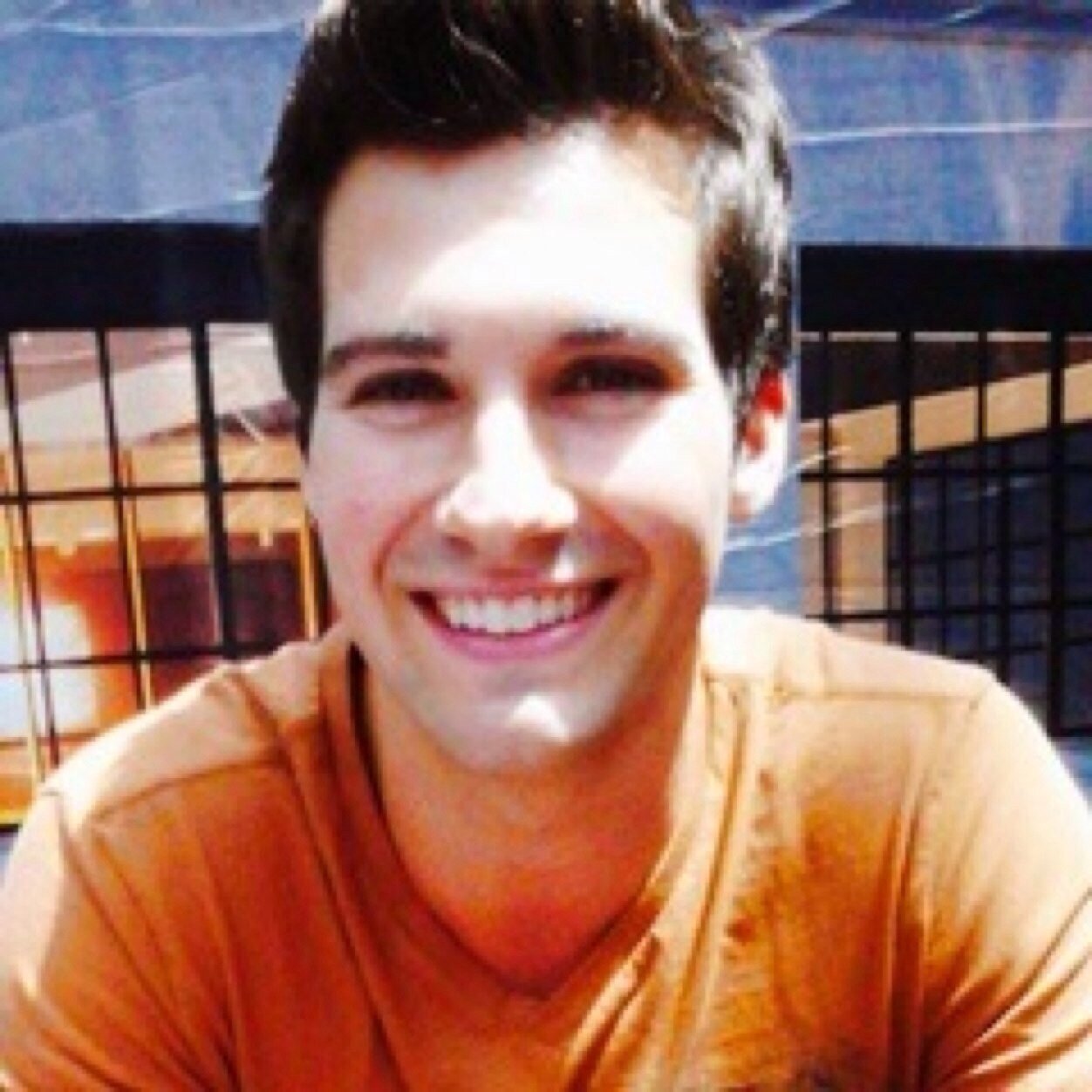hey ya! you just got this follow from @lostinbtrlove ! so go follow her (: