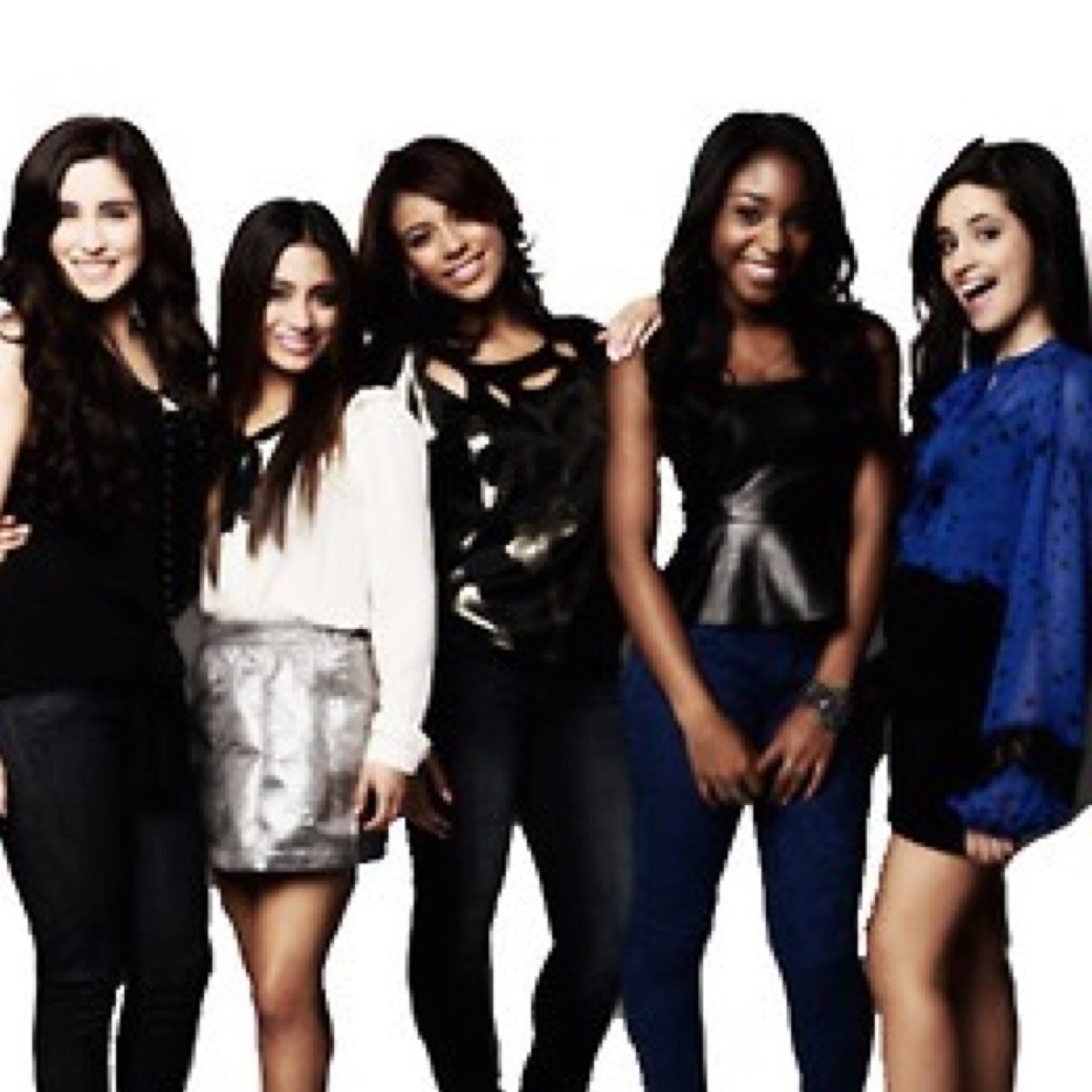 This page will allow you to DM or (submit anon on ask) us nice things about harmonizers and/or members of Fifth Harmony.