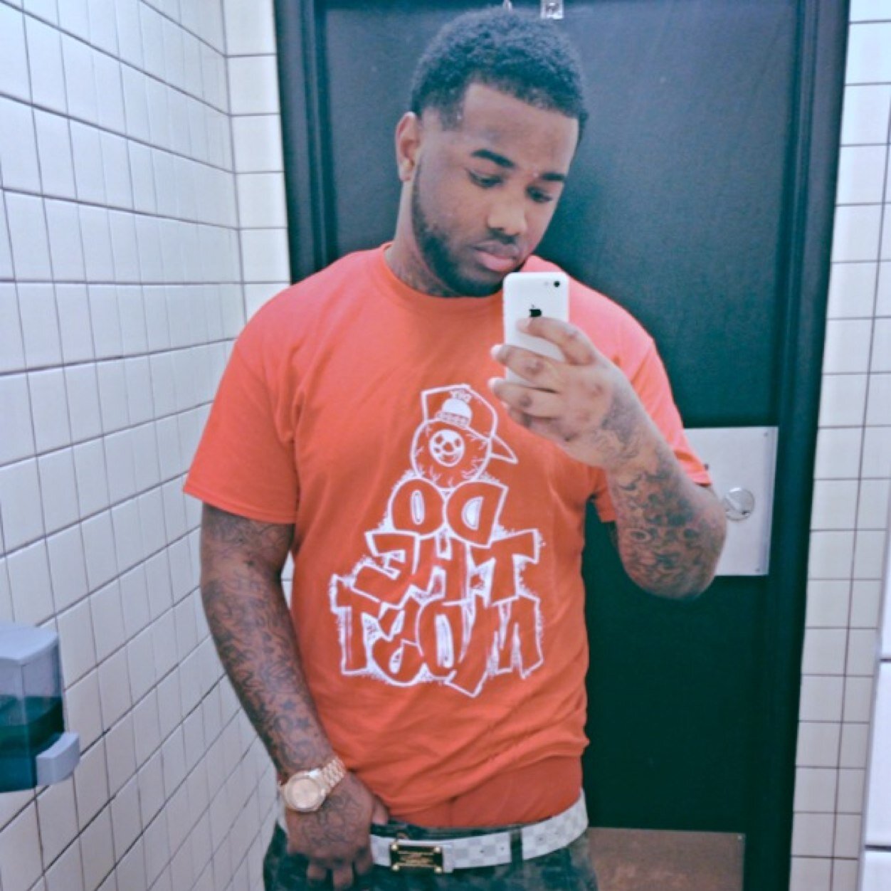 C.E.O./ARTIST at D.I.Y. ENT (D)O (I)T (Y)OURSELF #R.I.P. MEBOI HOY KOOLEST #DAD EVA L.O.M. (loyalty ova money)