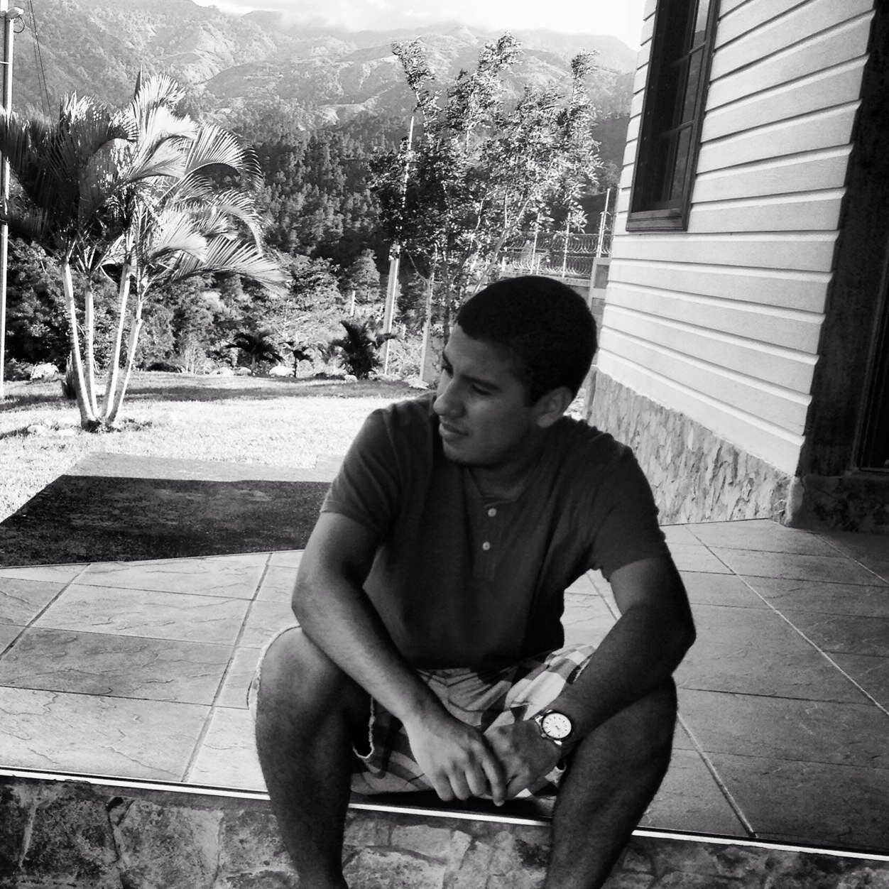 Official Twitter Profile ® Instagram™ -Josheq02