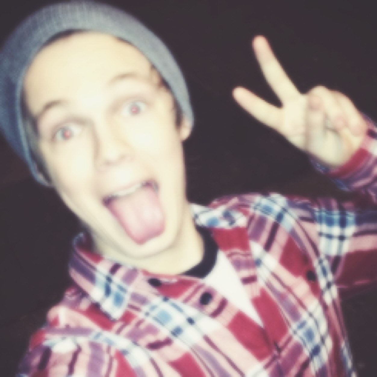 Kiss me like you wanna be loved.