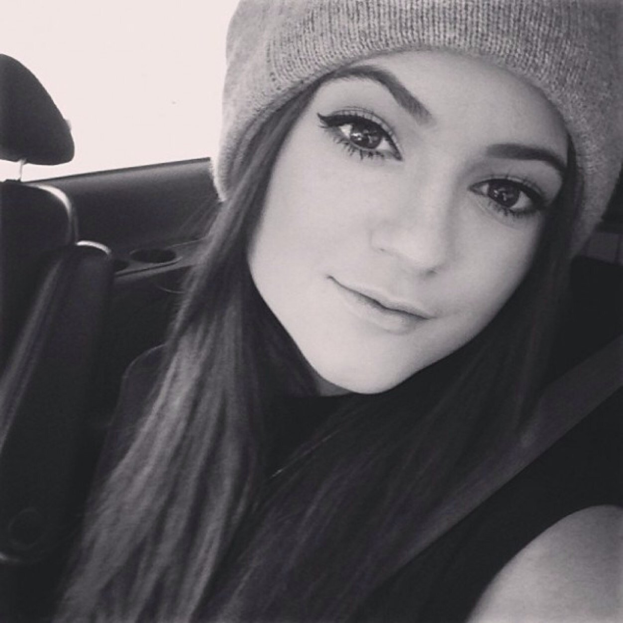 Kylie Jenner. 18. Straight. And yes—Im single.