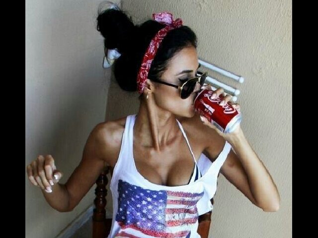 Alegra simpatica sexy