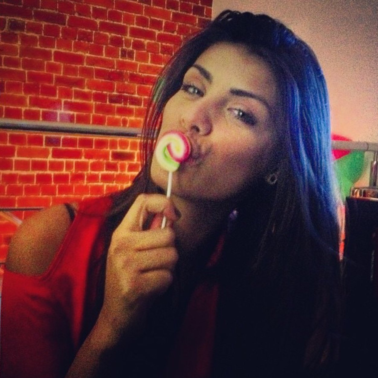 Fc da franciele,aqui é um twitter dedicado à Feanciele Almeida, uma das participantes do BBB14. Me sigammmm! Apoioooo ela com o diegoooo