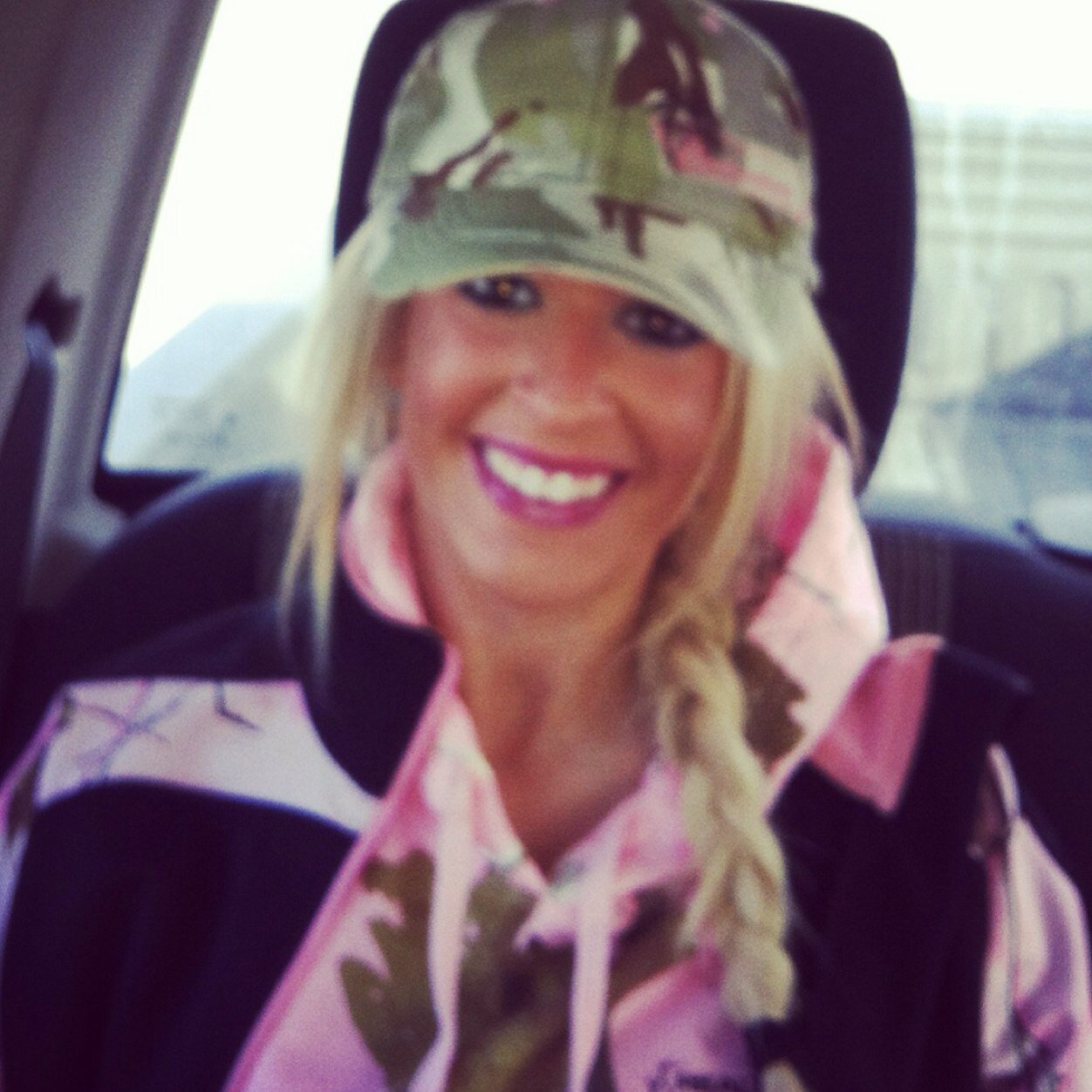 AlyssaNSpencer's profile picture. My world is simple