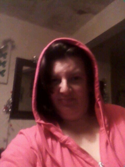 i am a 40 year old yummy mummy of four n i love them all dearly n i love music to me ears eminem legend :) xx