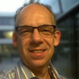 Renaissance geek. Genetic fractal artist and researcher. CNC maker. 3D printer. Blogger.