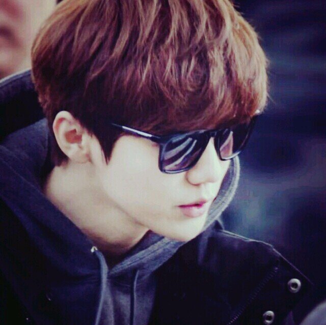 　　　　 　　EXO LuHan fake / /  kik　 　　　　　Baby don't cry