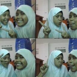 hmmmm kejadian itu teh gak bisa di lupain ,,, di depan umum lagi ahhhh,,,,, coba ajh kamu dateng lagi :) ;( ;(