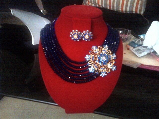 Beaded jewelry that makes you look fabulous for that wonderful occasion......... BB pin:283BBB26