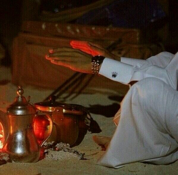 سبحان الله الحمدلله لااله الا الله الله اكبر سبحان الله وبحمده سبحان الله العظيمٰ