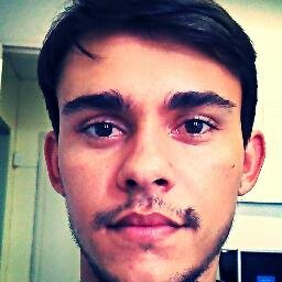 SENHOR, tu me sondaste, e me conheces.
Tu sabes o meu assentar e o meu levantar; de longe entendes o meu pensamento.