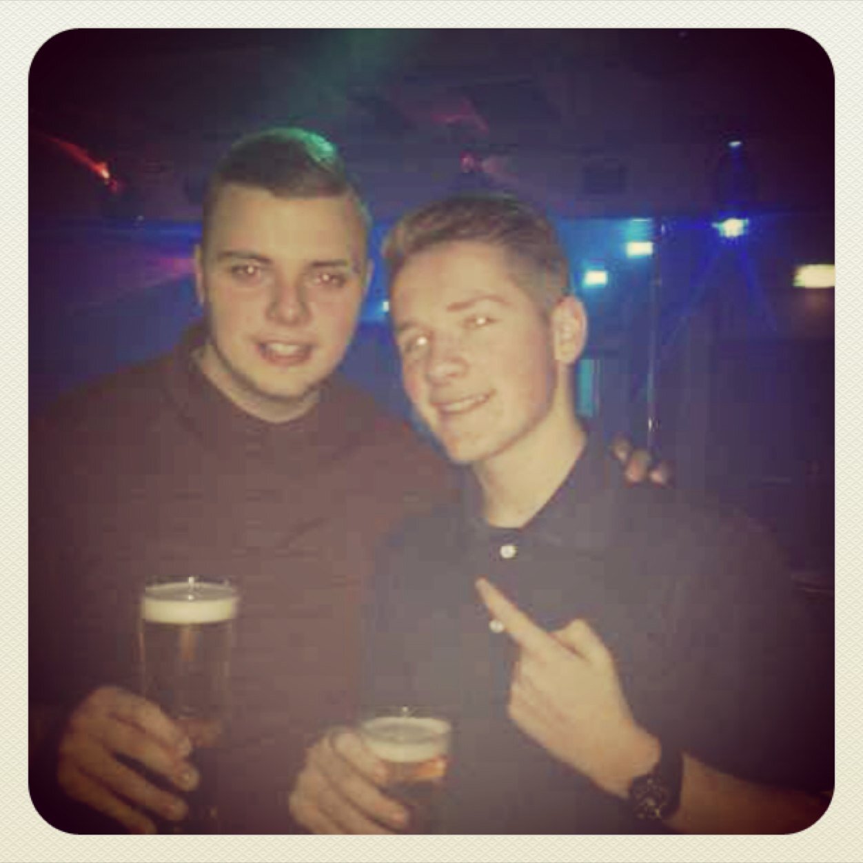 Follow me& ill follow you back?


Add me on facebook, and follow me on istagram; jordanbakerrr
