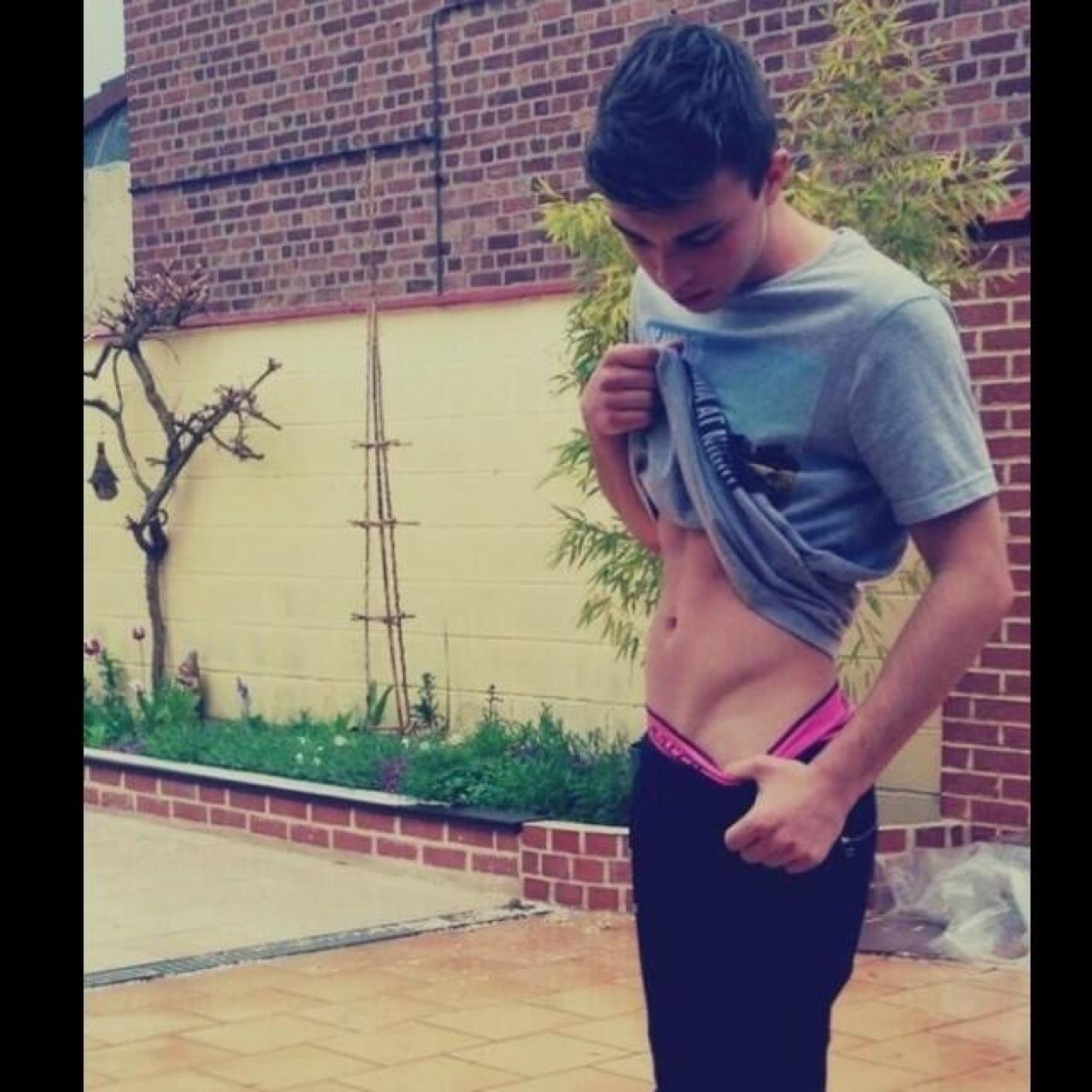 †Matheo 17ans gars sympas c'est faire a manger et le menage† (FollowBackSurDemande)