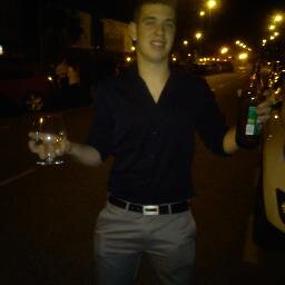 Desde 27/05/1994 dando follon!! ;)  soi el mas malo de los buenos y el más bueno de los malos