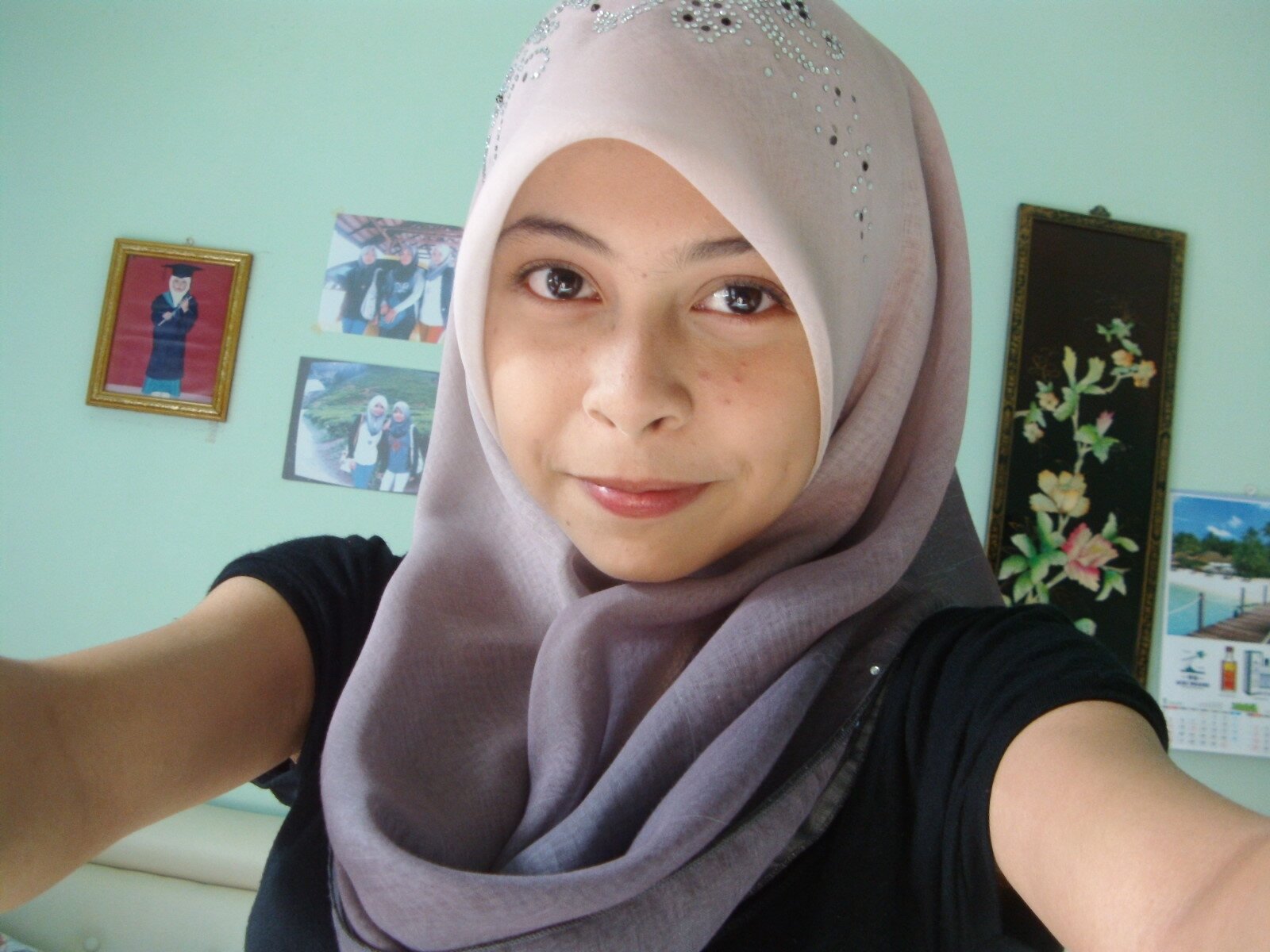 █\Hєy! (●̮̮̃•̃) /█\ .Π. 
    S.I.N.G.L.E . BUT FOR ONE SPECIAL :)