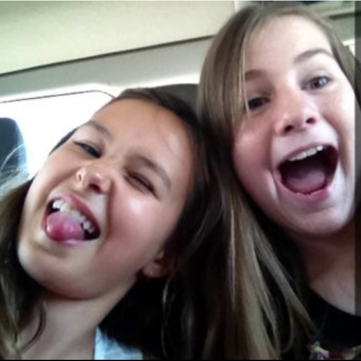 ❤YOLO❤LOVE❤HAPPY❤BFF❤FUN❤DOGS❤