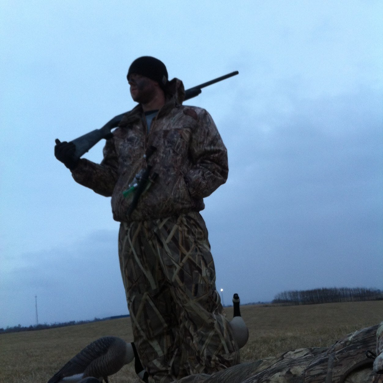 Central Kentucky Waterfowls! Pro Staff Zach Hall, Ben Hall, Griffin Hotchkiss, and Hunter Pergrem. Just some guys who love waterfowl hunting! #flightcanceled