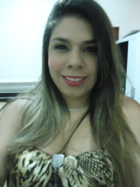 As pessoas nãos se tornam especiais pela maneira de ser ou agir , mais pela profundidade que atingem nosso sentimento. ♥
