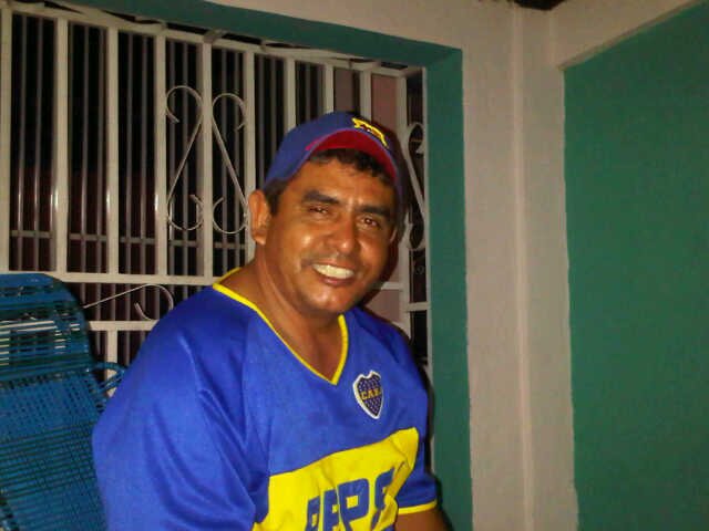 ALEJAND83289411's profile picture. Sargento Mayor TTO Licenciado en Matematica Padre de 2 bellos hombres Felizmente casado y fanático de la Vinotinto