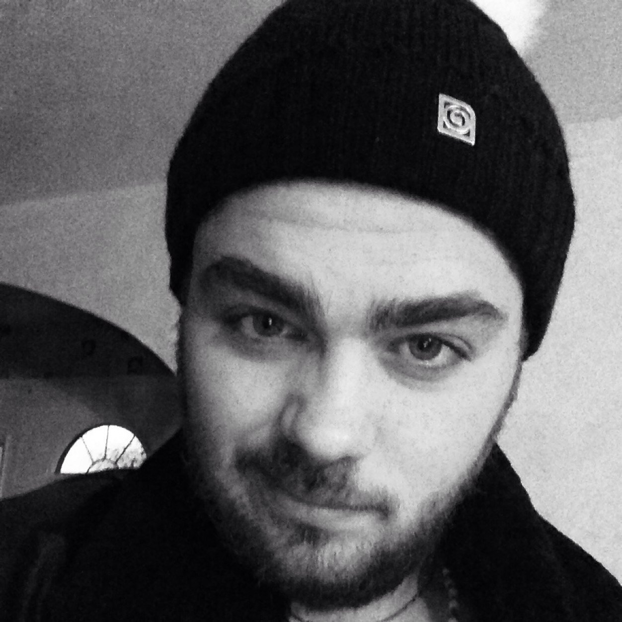 Nours_'s profile picture. Je Crois juste en Moi, je suis l'acteur de ma vie, je tirerais ma révérence qu'a l'acte finale jusque là... TOUS EST POSSIBLE!!