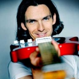 presentator. Official page Ik speelde vroeger elke woensdag met @jokevandevelde1 
maar nu speel ik liever alleen