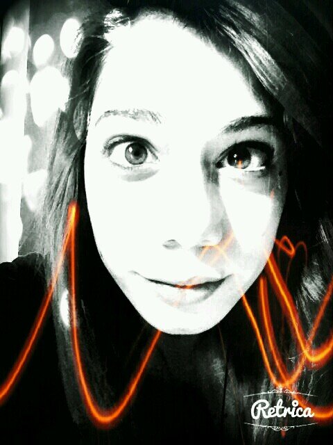 My name is Selene,
I'm from Italy and I love Food.
That's all you need to know about me☆