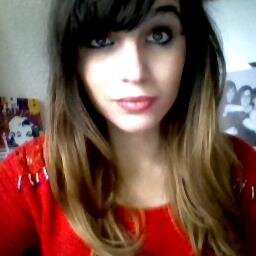 SarahAblonet's profile picture. Etudiante à l'IAE de Lille filière marketing digital.