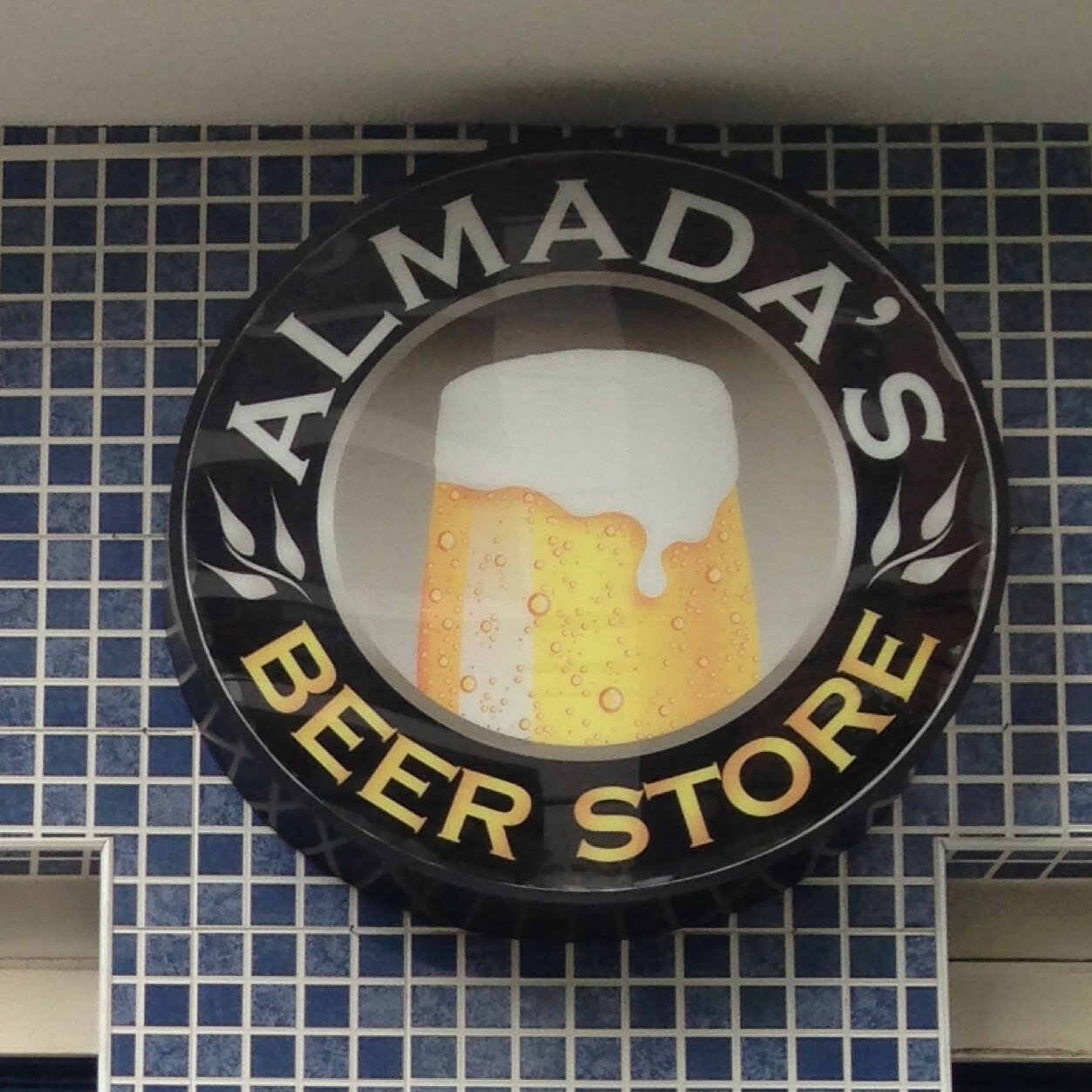 Mais de 350 rótulos de cervejas artesanais, nacionais e importadas!