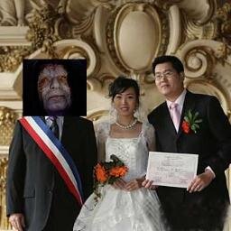 1er cumulard de France, empereur des Tourangeaux, marieur attitré de Pékin, a fait de Tours la ville la moins attractive de France,  Compte parodique :-)