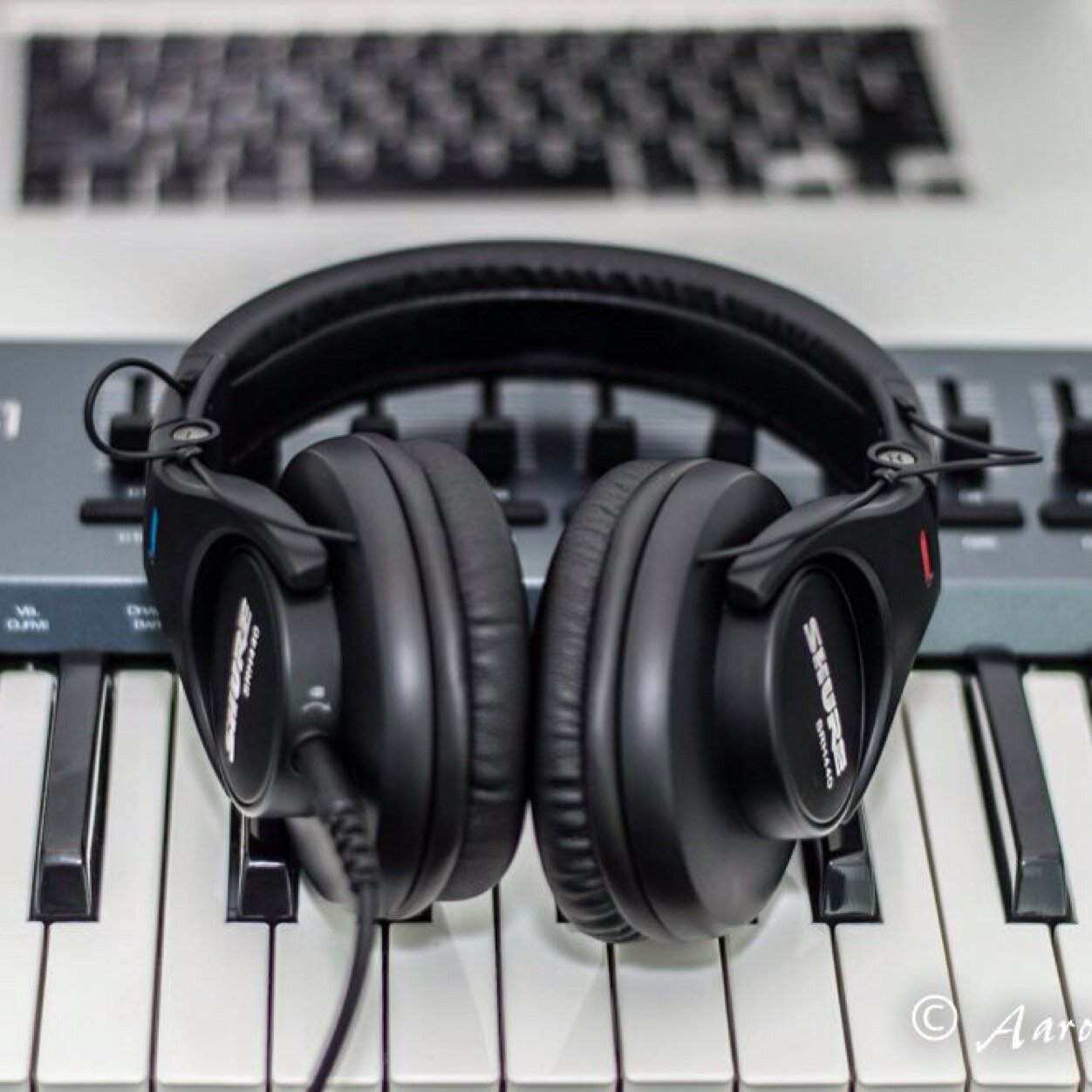 selectabenz's profile picture. Music is Life! #TEAMBBM: Pin 32FA9D25 #TeamLIBRA #TeamVirginIslands