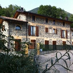 iltalentonellaq's profile picture. Agriturismo Il Talento Nella Quiete
Indirizzo: Via al Fareè 16 – 22023
Località: Castiglione d’Intelvi CO
Italy
Tel:+39 3336872570