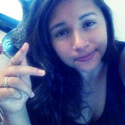 Ariana, tenho 14 anos, chata, irritante, engraçada, abusada, bom .. você terá de mim oque merecer ' Deeus (ýn)    *'