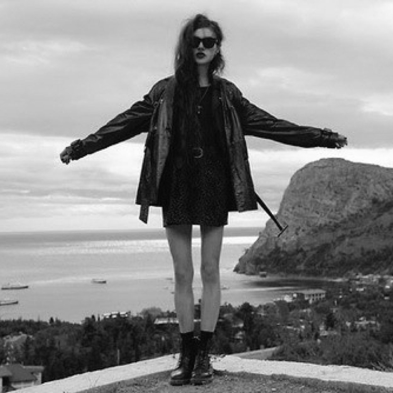 17 | 8st5 | Hate my body | I'm trying | Follow, I follow back | Cara Delevingne is my inspiration | Praying to be skinny | ~secret account~