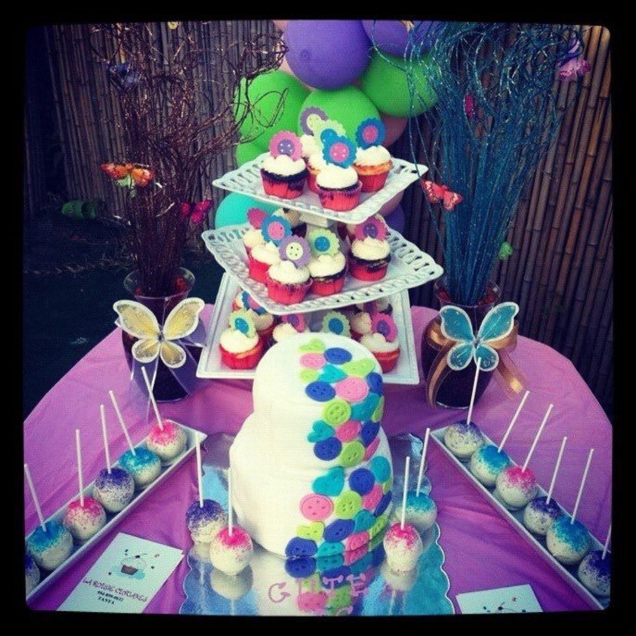 Dulce's Events specializes in all sorts of dessert stations! For information on pricing please email me dulcesevents@gmail.com