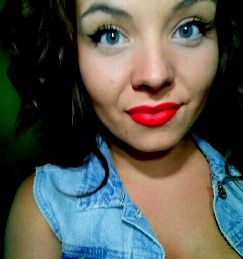 LIVE FAST, DIE YOUNG, BE WILD AND HAVE FUN. I´m fucking crazy, but i'm free. Tus ojos no tienen dueño porque no son de este mundo