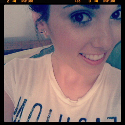 thelaurarizzo's profile picture. I'm pretty awesome.